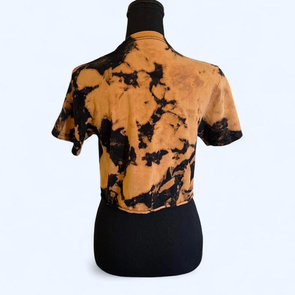Goodfellow Orange and black tie-dye cropped tee Size Small - Picture 3 of 5